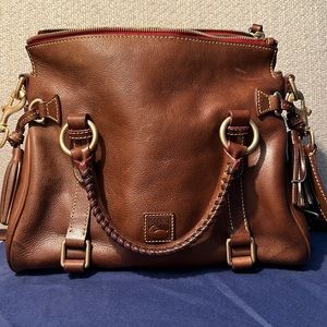 Dooney&Bourke